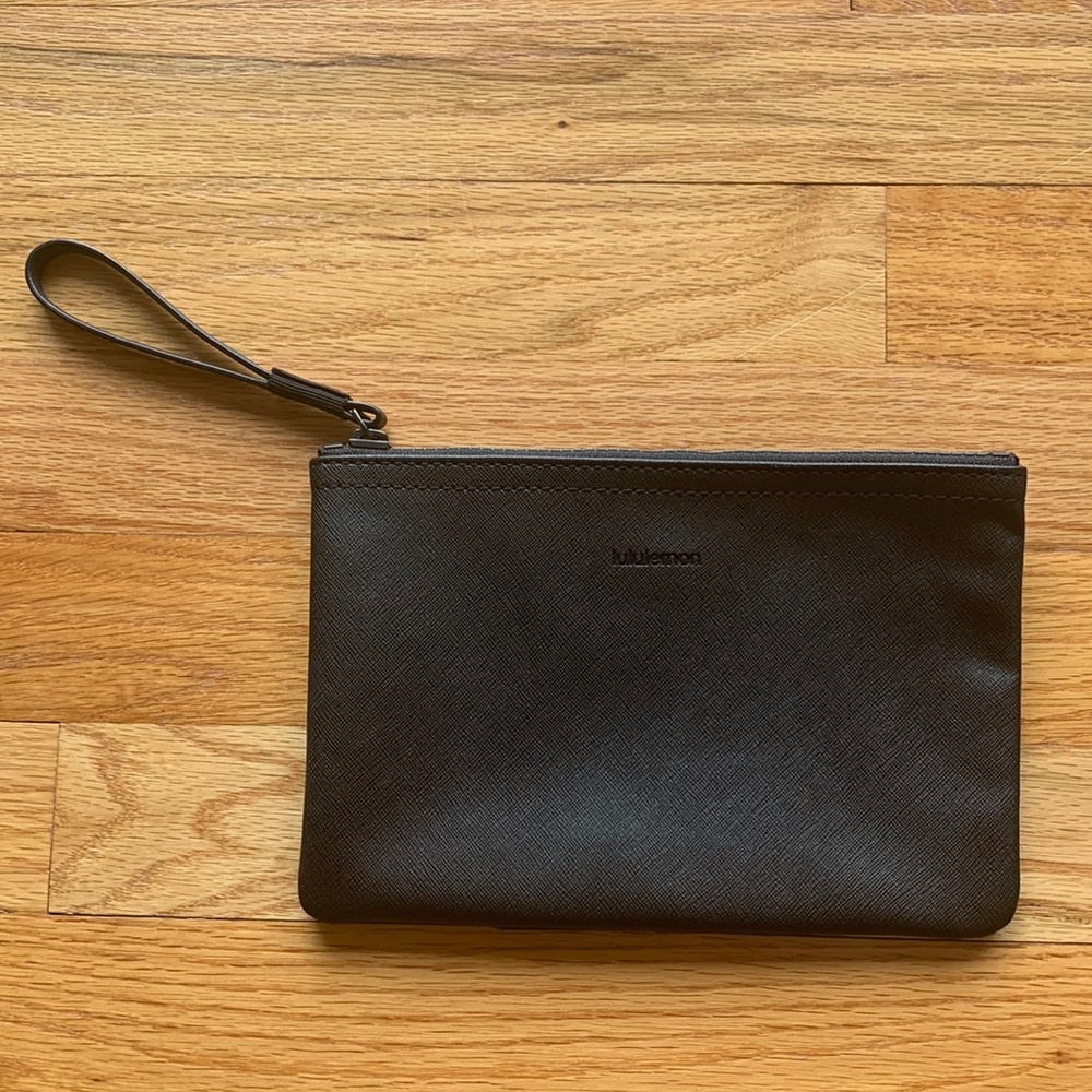 Lululemon wristlet clutch